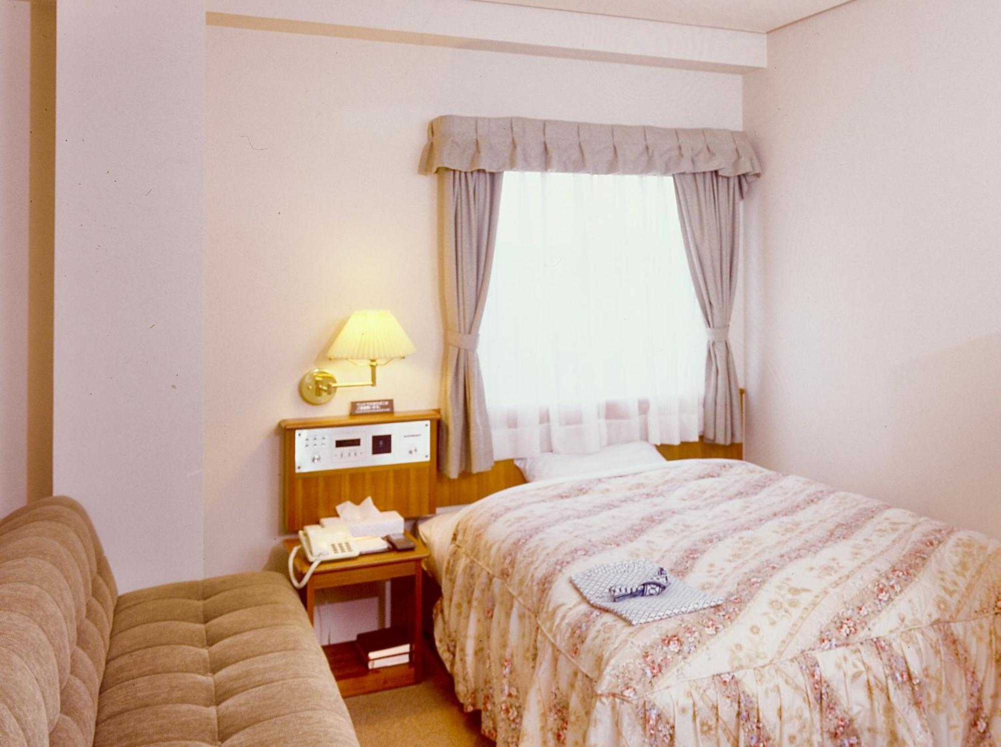 Okayama Ekimae Universal Hotel Εξωτερικό φωτογραφία